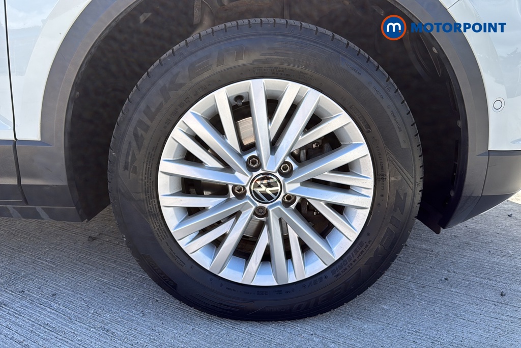 Volkswagen T-Roc Life Manual Petrol SUV - Stock Number (1653629) - 47th supplementary image