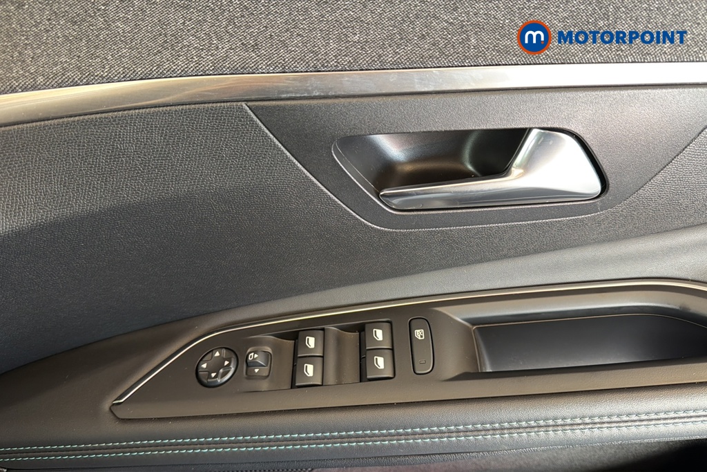 Peugeot 3008 Allure Premium Manual Petrol SUV - Stock Number (1653758) - 19th supplementary image