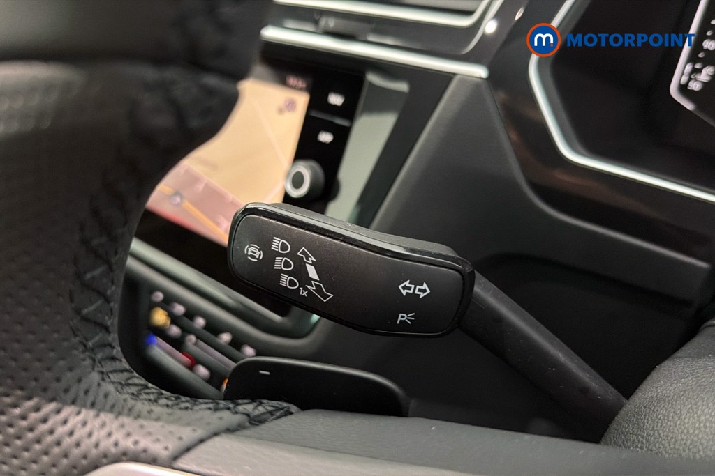 Volkswagen Tiguan R-Line Automatic Petrol SUV - Stock Number (1654229) - 6th supplementary image