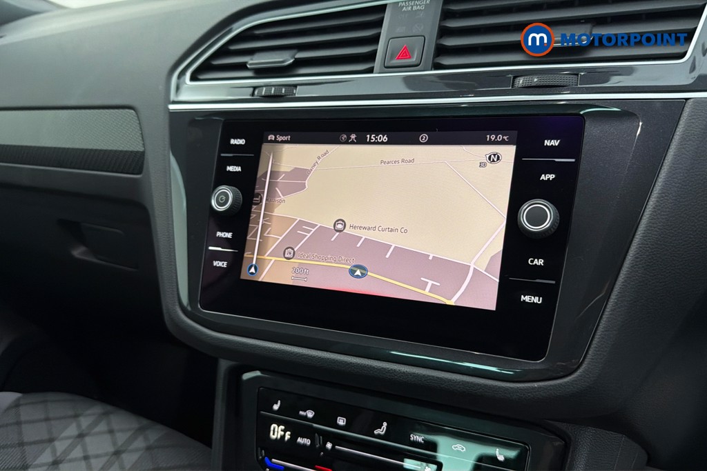 Volkswagen Tiguan R-Line Automatic Petrol SUV - Stock Number (1654229) - 10th supplementary image