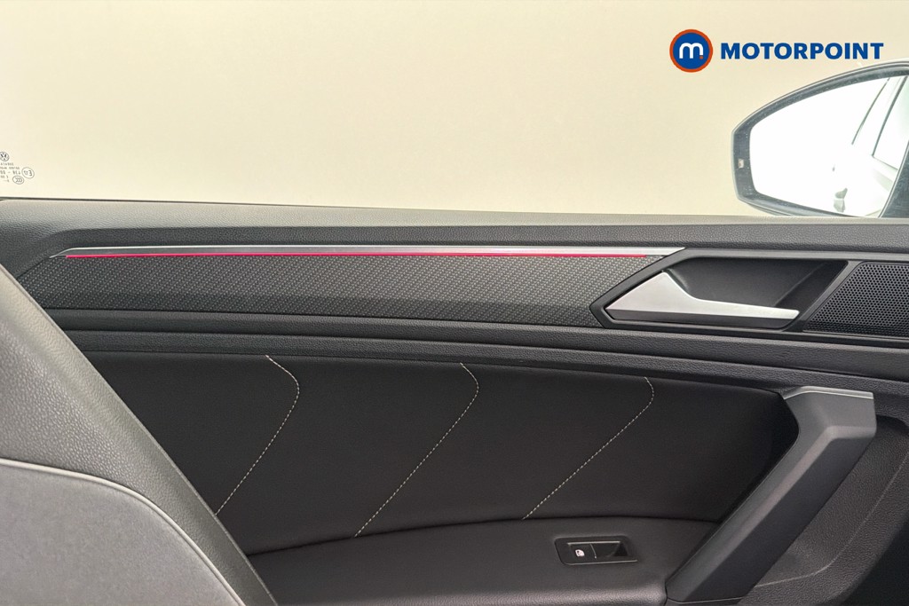 Volkswagen Tiguan R-Line Automatic Petrol SUV - Stock Number (1654229) - 11th supplementary image