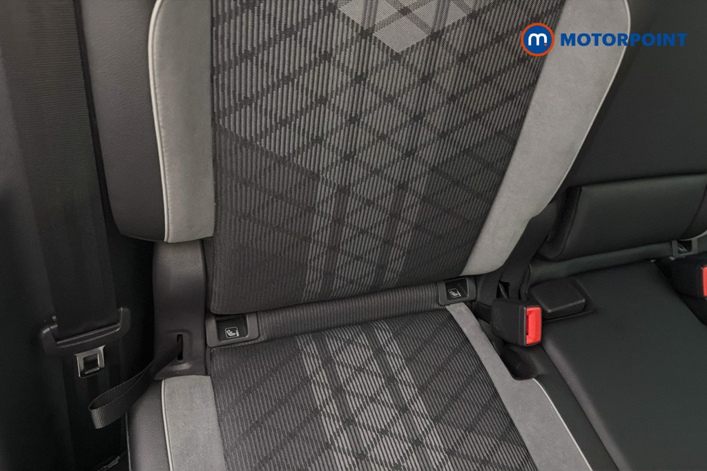 Volkswagen Tiguan R-Line Automatic Petrol SUV - Stock Number (1654229) - 29th supplementary image
