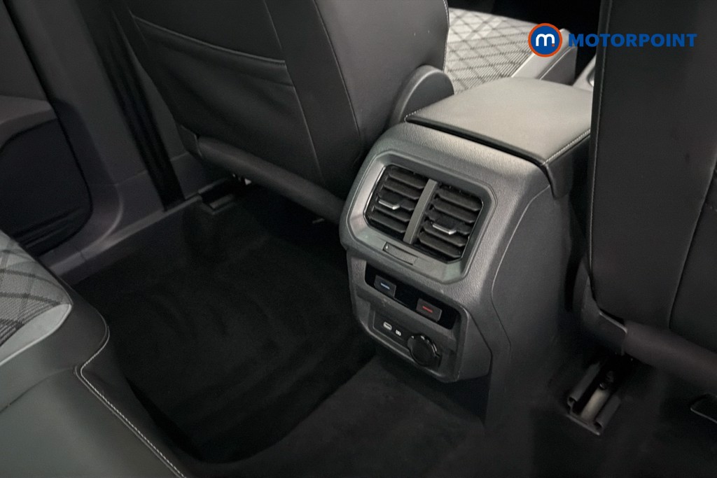 Volkswagen Tiguan R-Line Automatic Petrol SUV - Stock Number (1654229) - 30th supplementary image