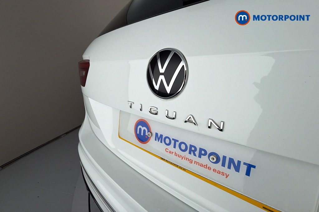 Volkswagen Tiguan R-Line Automatic Petrol SUV - Stock Number (1654229) - 37th supplementary image