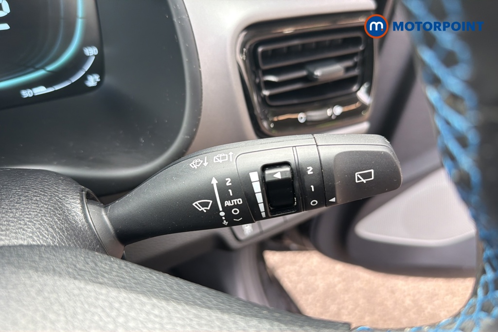 KIA Stonic Shadow Automatic Petrol SUV - Stock Number (1654253) - 6th supplementary image