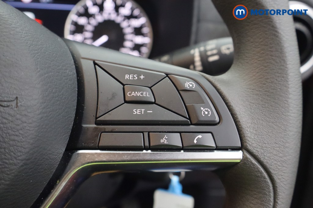 Nissan Juke Acenta Premium Manual Petrol SUV - Stock Number (1628020) - 8th supplementary image