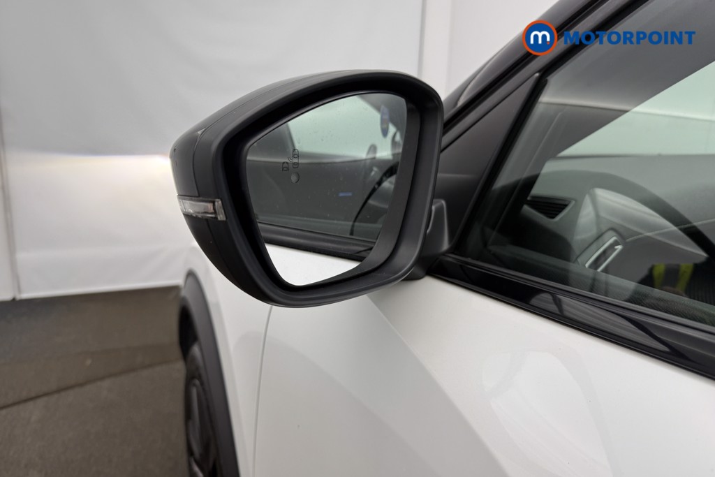 Peugeot 2008 Gt Premium Manual Petrol SUV - Stock Number (1628517) - 45th supplementary image
