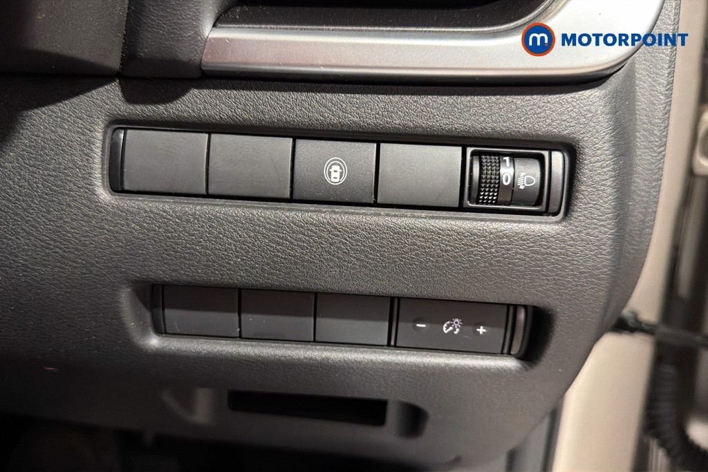 Nissan X-Trail N-Connecta Automatic Petrol-Electric Hybrid SUV - Stock Number (1631940) - 18th supplementary image