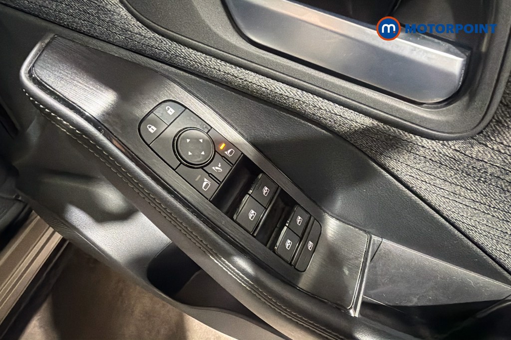 Nissan X-Trail N-Connecta Automatic Petrol-Electric Hybrid SUV - Stock Number (1631940) - 20th supplementary image