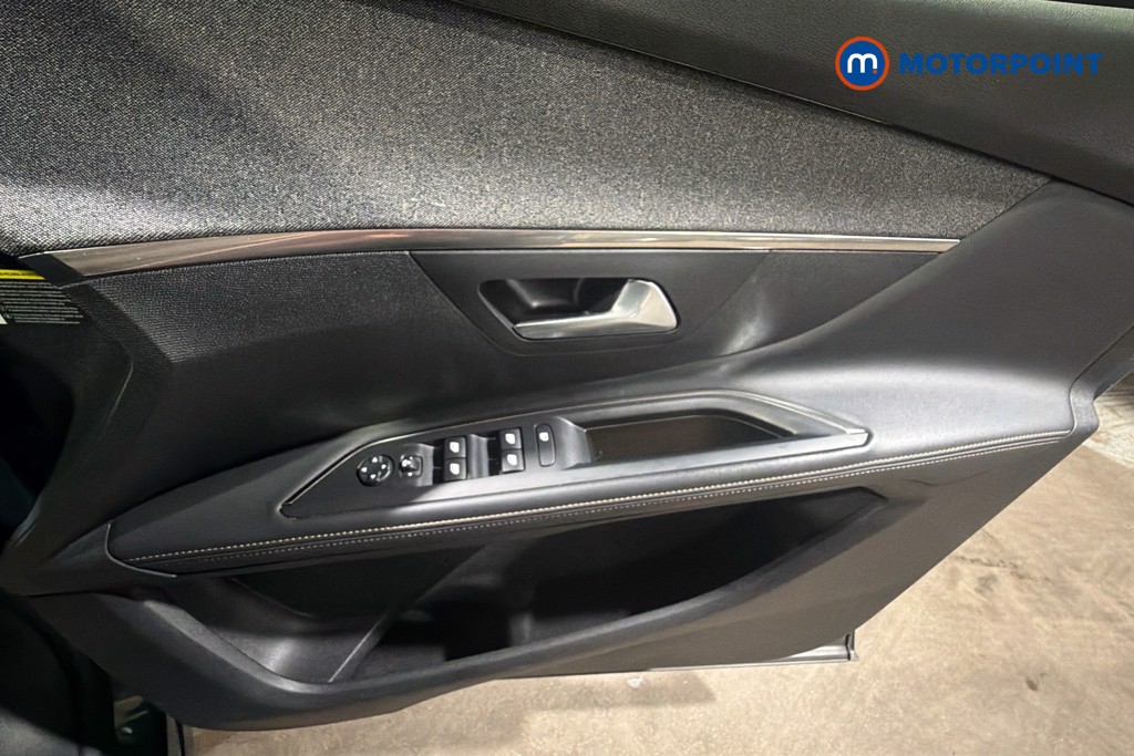 Peugeot 5008 Gt Line Premium Automatic Petrol SUV - Stock Number (1632758) - 19th supplementary image