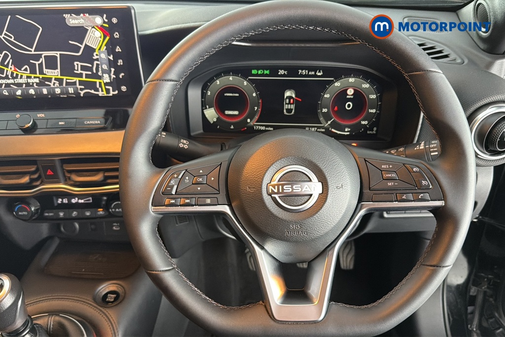 Nissan Juke N-Connecta Manual Petrol SUV - Stock Number (1635890) - 2nd supplementary image