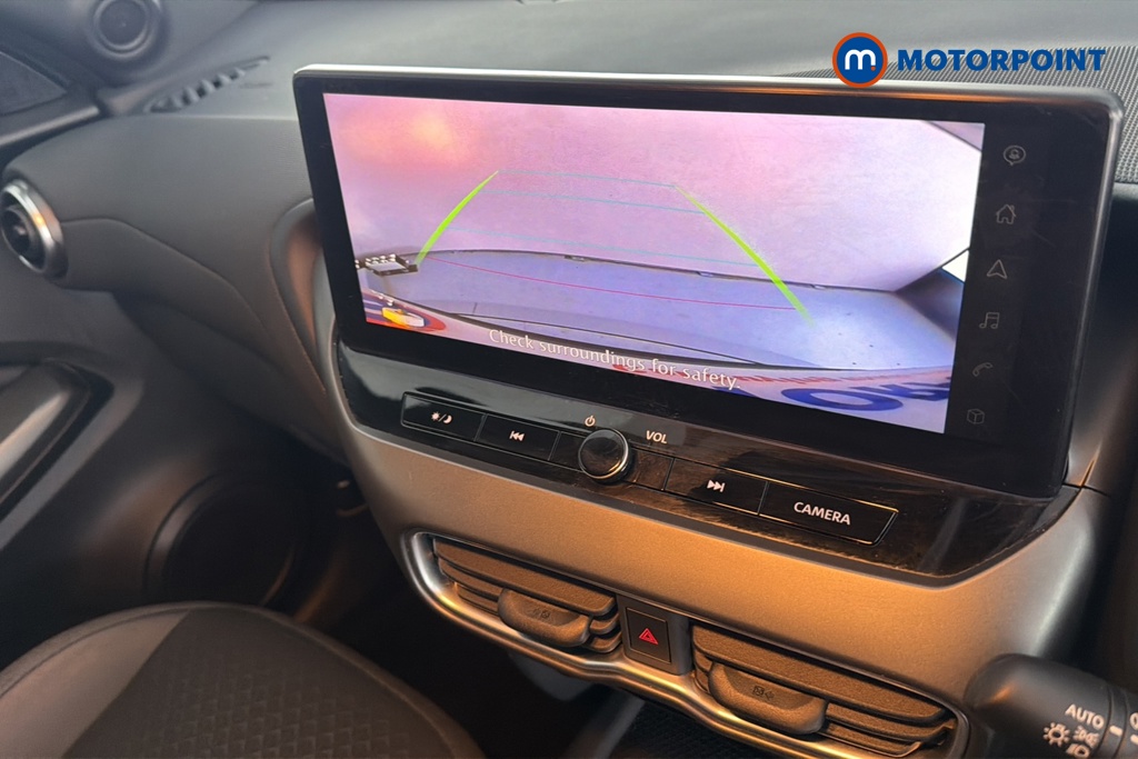 Nissan Juke N-Connecta Manual Petrol SUV - Stock Number (1635890) - 13th supplementary image