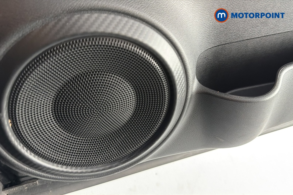 Nissan Juke N-Connecta Manual Petrol SUV - Stock Number (1635890) - 21st supplementary image