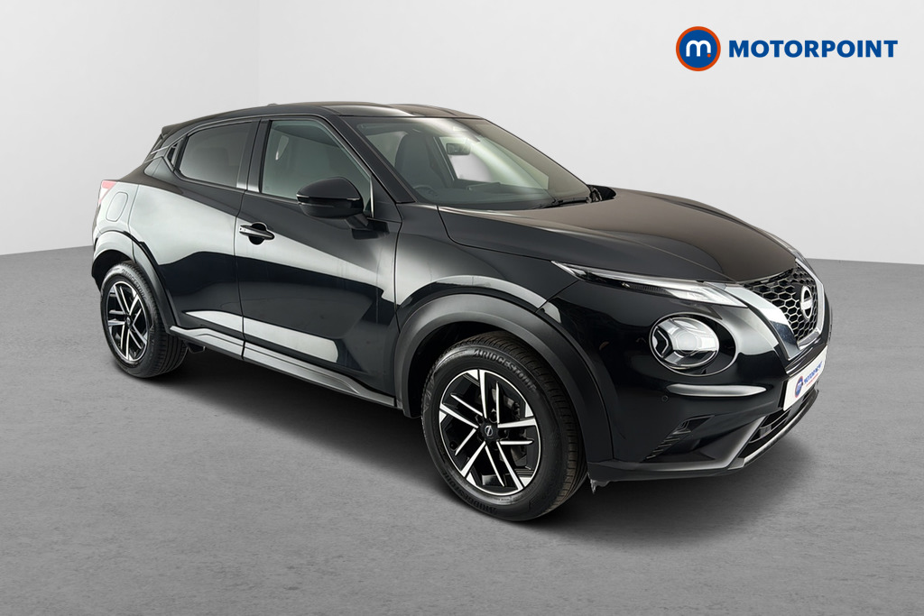 Nissan Juke N-Connecta Manual Petrol SUV - Stock Number (1635890) - Drivers side front corner