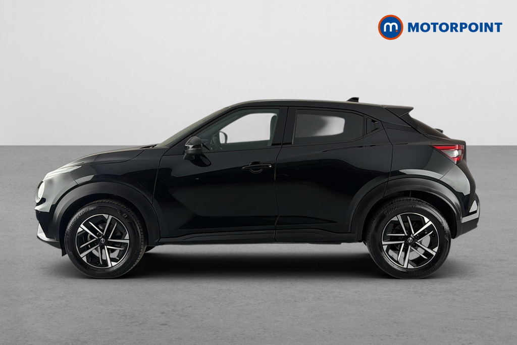 Nissan Juke N-Connecta Manual Petrol SUV - Stock Number (1635890) - Drivers side