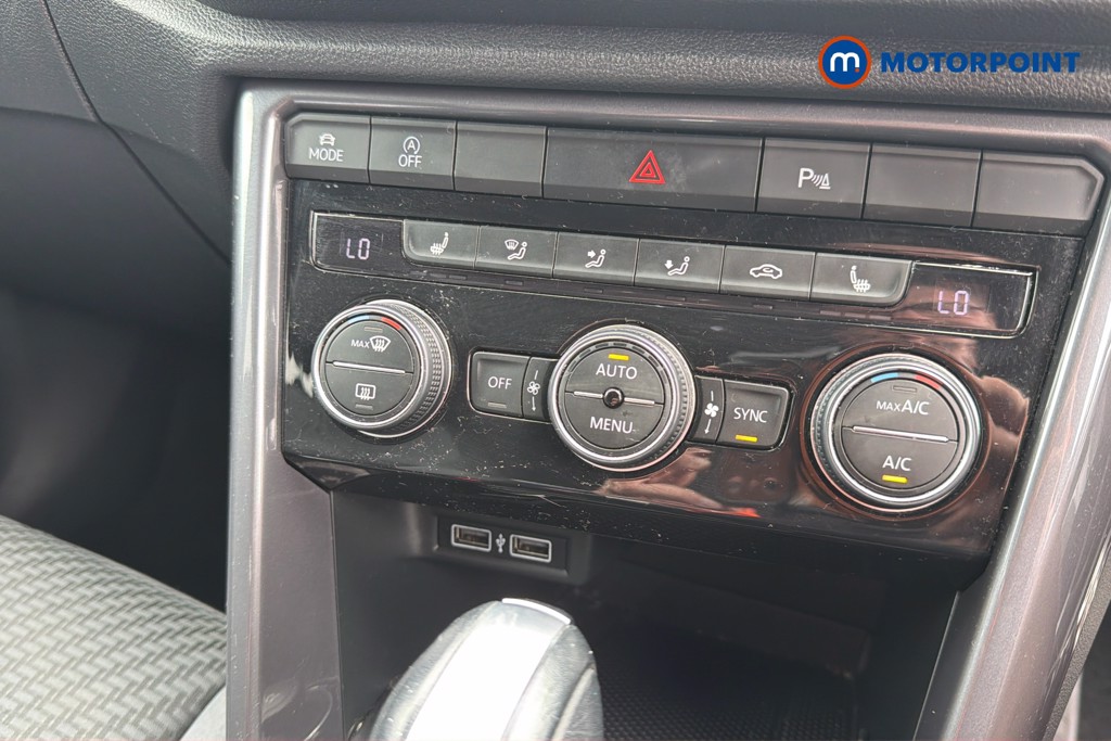 Volkswagen T-Roc R-Line Automatic Petrol SUV - Stock Number (1636848) - 12th supplementary image