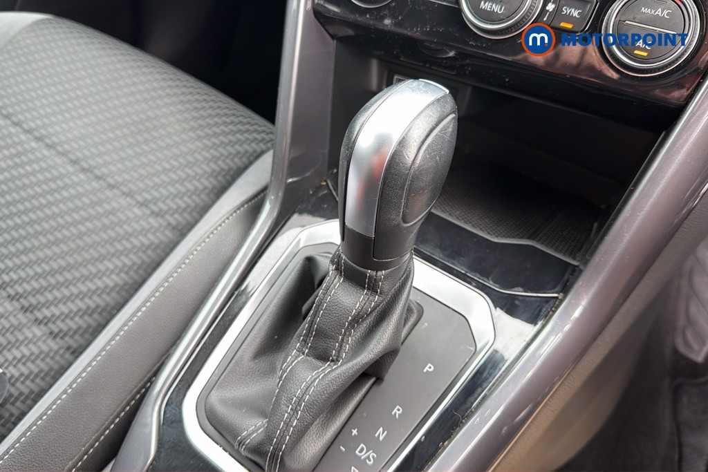 Volkswagen T-Roc R-Line Automatic Petrol SUV - Stock Number (1636848) - 15th supplementary image