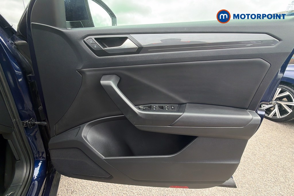 Volkswagen T-Roc R-Line Automatic Petrol SUV - Stock Number (1636848) - 19th supplementary image