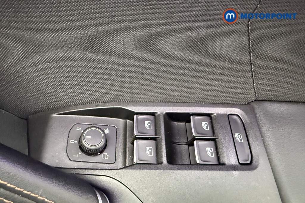 Cupra Leon VZ2 Automatic Petrol Plug-In Hybrid Estate - Stock Number (1640828) - 16th supplementary image