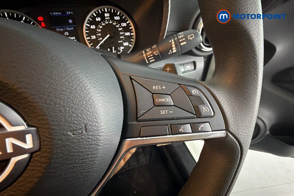 Nissan Juke Acenta Automatic Petrol SUV - Stock Number (1641711) - 4th supplementary image