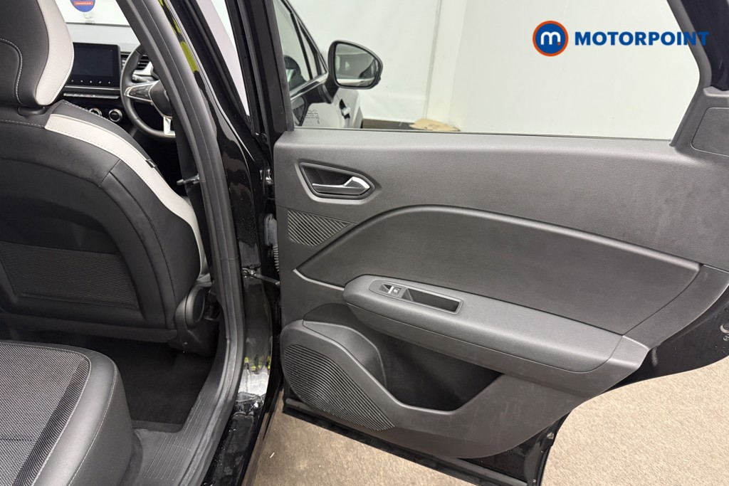 Renault Captur Techno Manual Petrol SUV - Stock Number (1642368) - 13th supplementary image