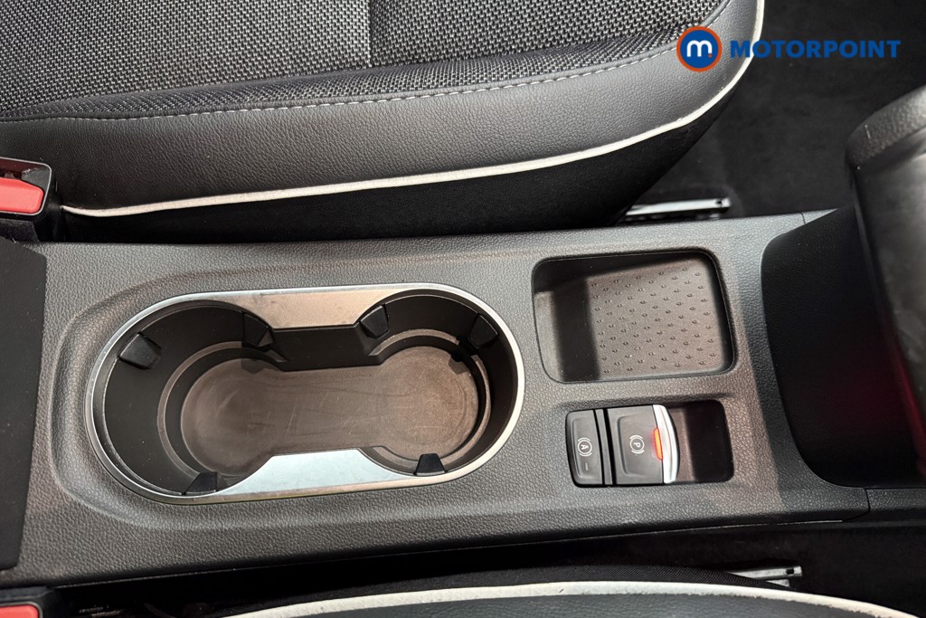 Renault Captur Techno Manual Petrol SUV - Stock Number (1642368) - 32nd supplementary image