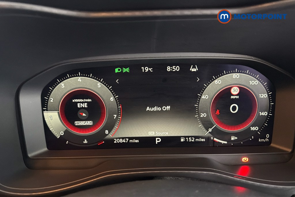 Nissan Juke N-Connecta Automatic Petrol SUV - Stock Number (1642412) - 8th supplementary image