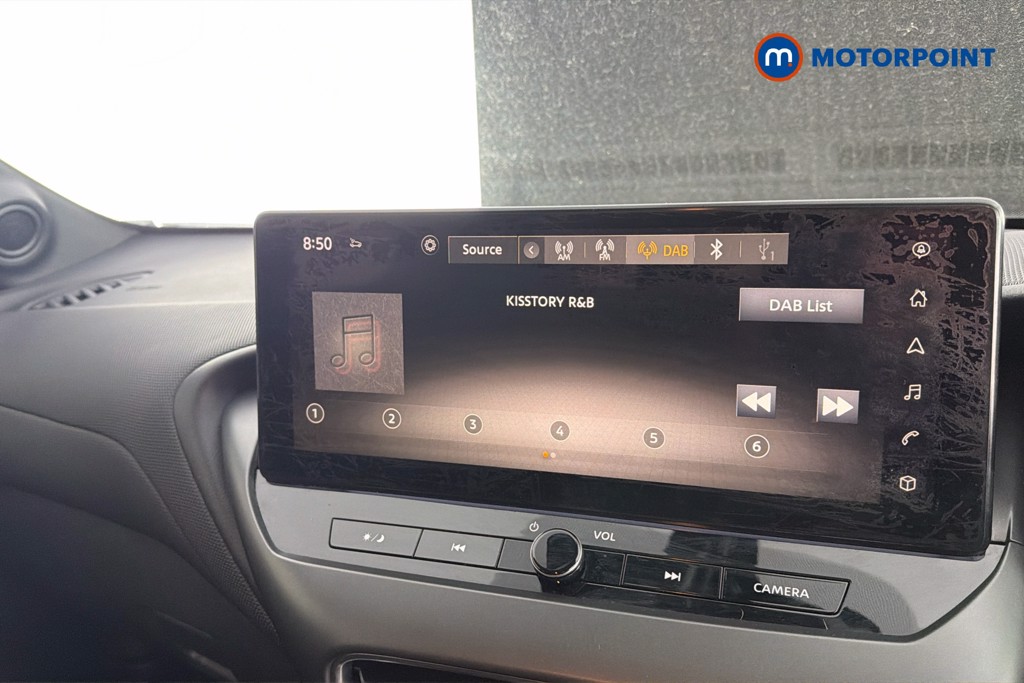 Nissan Juke N-Connecta Automatic Petrol SUV - Stock Number (1642412) - 9th supplementary image