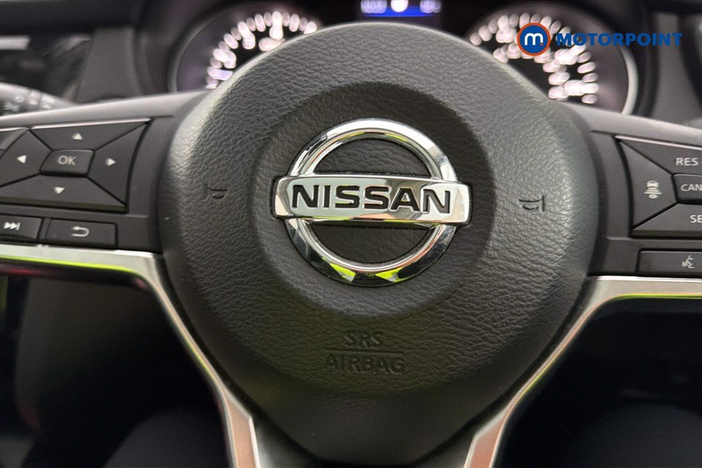 Nissan Qashqai Tekna Automatic Petrol SUV - Stock Number (1643577) - 5th supplementary image
