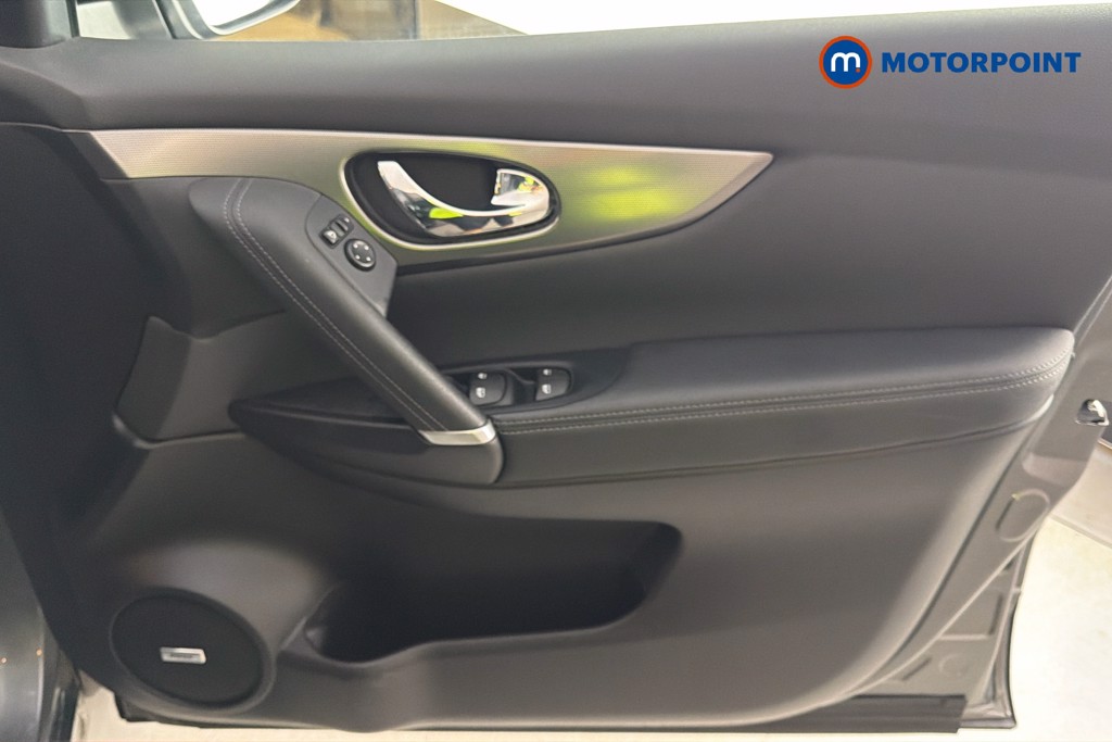 Nissan Qashqai Tekna Automatic Petrol SUV - Stock Number (1643577) - 19th supplementary image