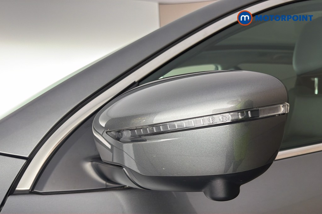 Nissan Qashqai Tekna Automatic Petrol SUV - Stock Number (1643577) - 43rd supplementary image