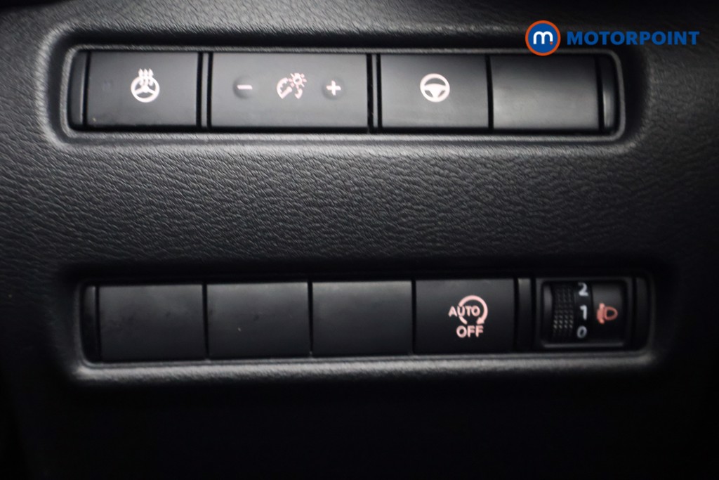 Nissan Juke Tekna Manual Petrol SUV - Stock Number (1644150) - 6th supplementary image