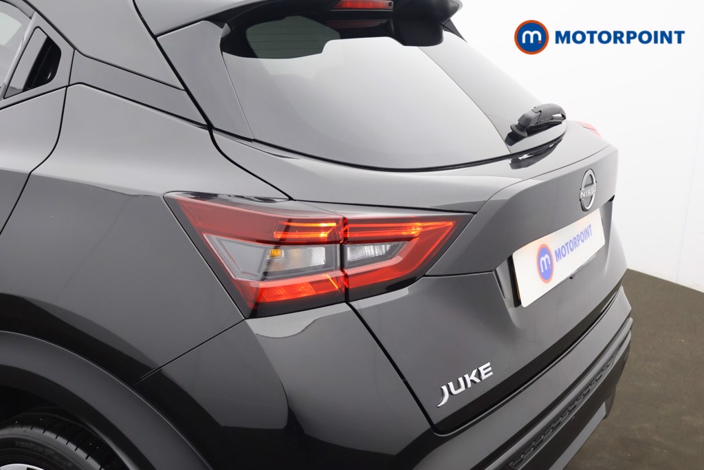 Nissan Juke Tekna Manual Petrol SUV - Stock Number (1644150) - 18th supplementary image