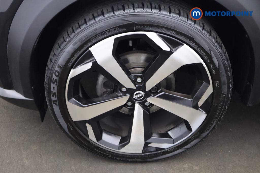 Nissan Juke Tekna Manual Petrol SUV - Stock Number (1644150) - 24th supplementary image