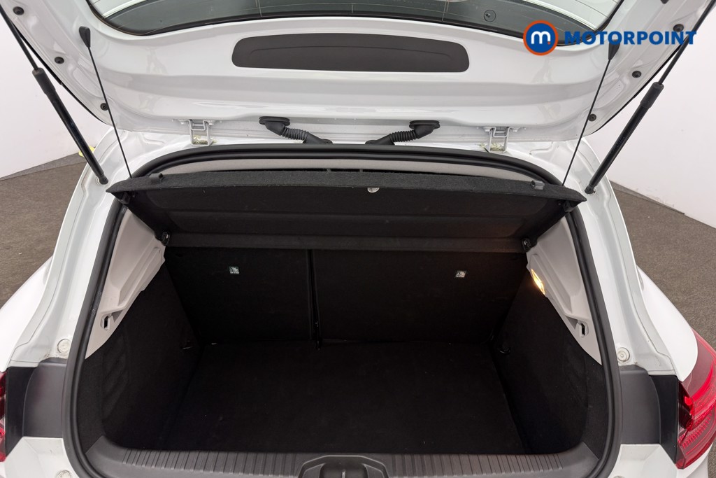 Renault Clio Evolution Manual Petrol Hatchback - Stock Number (1644544) - 8th supplementary image
