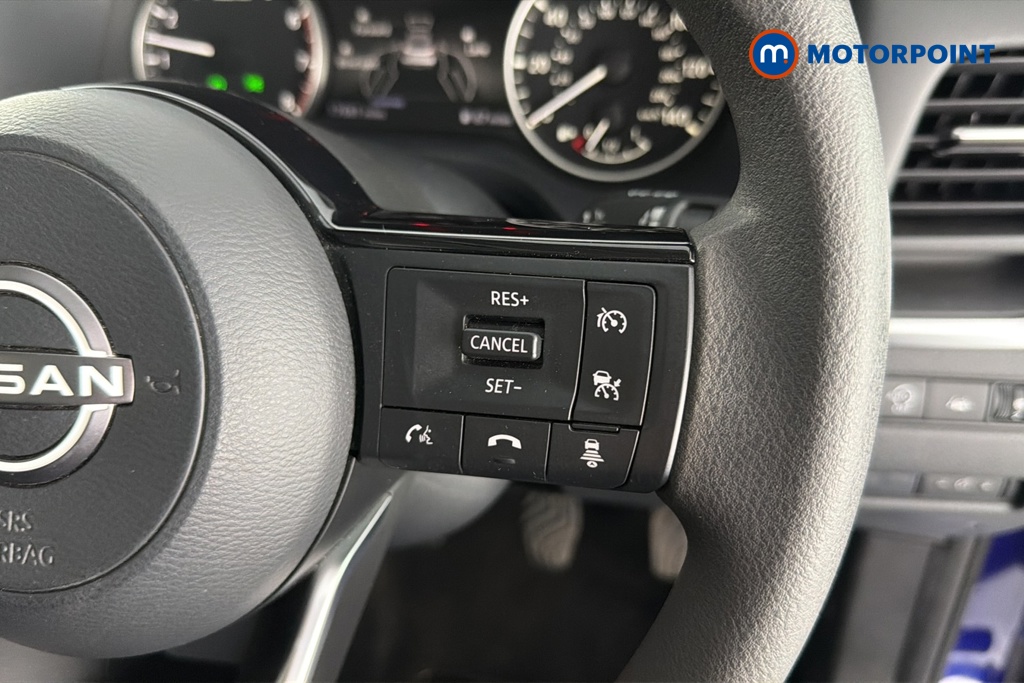 Nissan Qashqai Visia Manual Petrol SUV - Stock Number (1644556) - 3rd supplementary image