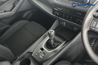 Nissan Qashqai Visia Manual Petrol SUV - Stock Number (1644556) - 15th supplementary image