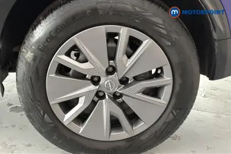 Nissan Qashqai Visia Manual Petrol SUV - Stock Number (1644556) - 45th supplementary image