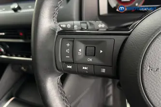 Nissan Qashqai N-Connecta Manual Petrol SUV - Stock Number (1644558) - 4th supplementary image