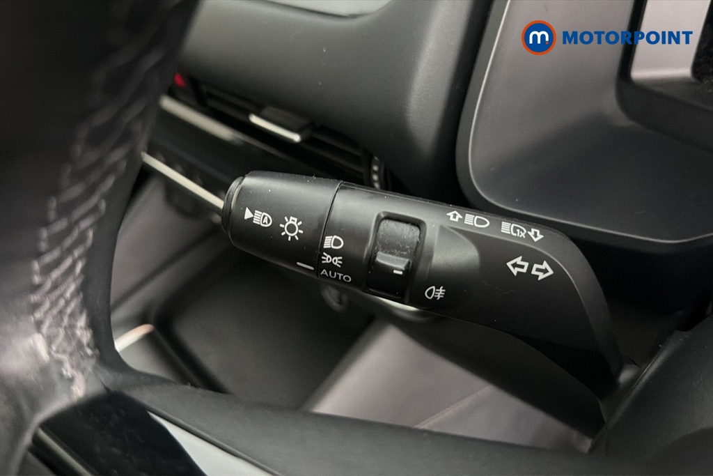 Nissan Qashqai N-Connecta Manual Petrol SUV - Stock Number (1644558) - 5th supplementary image