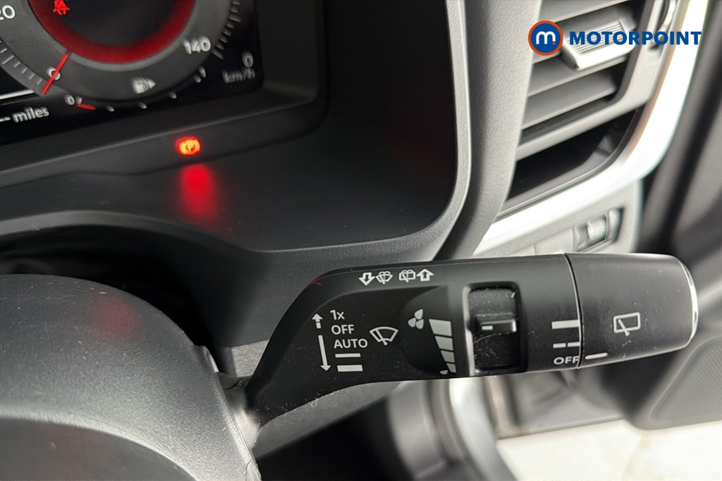 Nissan Qashqai N-Connecta Manual Petrol SUV - Stock Number (1644558) - 6th supplementary image