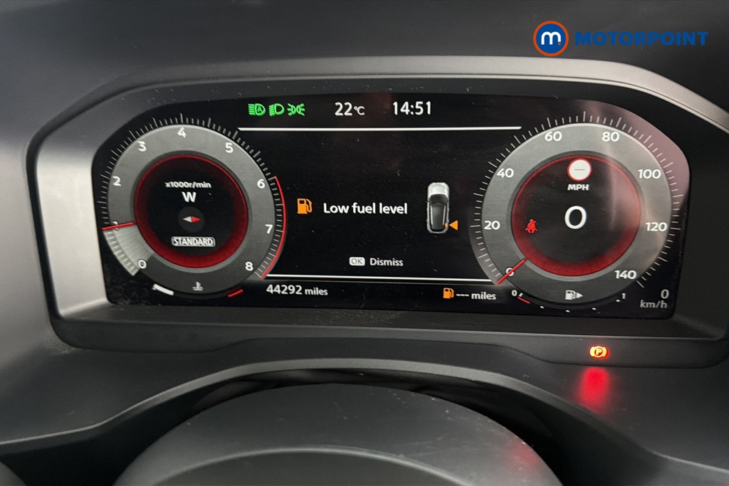 Nissan Qashqai N-Connecta Manual Petrol SUV - Stock Number (1644558) - 7th supplementary image