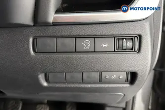 Nissan Qashqai N-Connecta Manual Petrol SUV - Stock Number (1644558) - 11th supplementary image