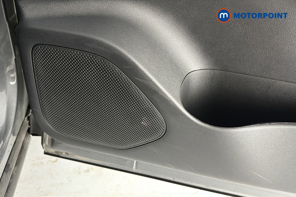 Nissan Qashqai N-Connecta Manual Petrol SUV - Stock Number (1644558) - 21st supplementary image