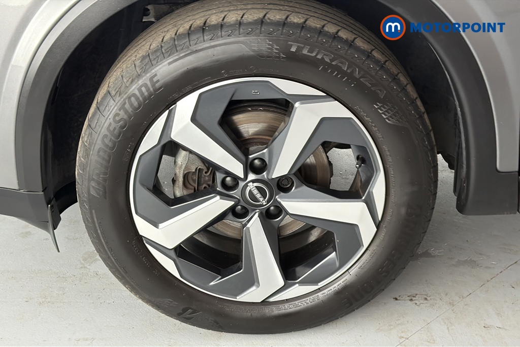 Nissan Qashqai N-Connecta Manual Petrol SUV - Stock Number (1644558) - 44th supplementary image