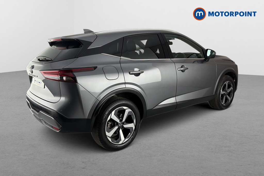 Nissan Qashqai N-Connecta Manual Petrol SUV - Stock Number (1644558) - Passenger side rear corner