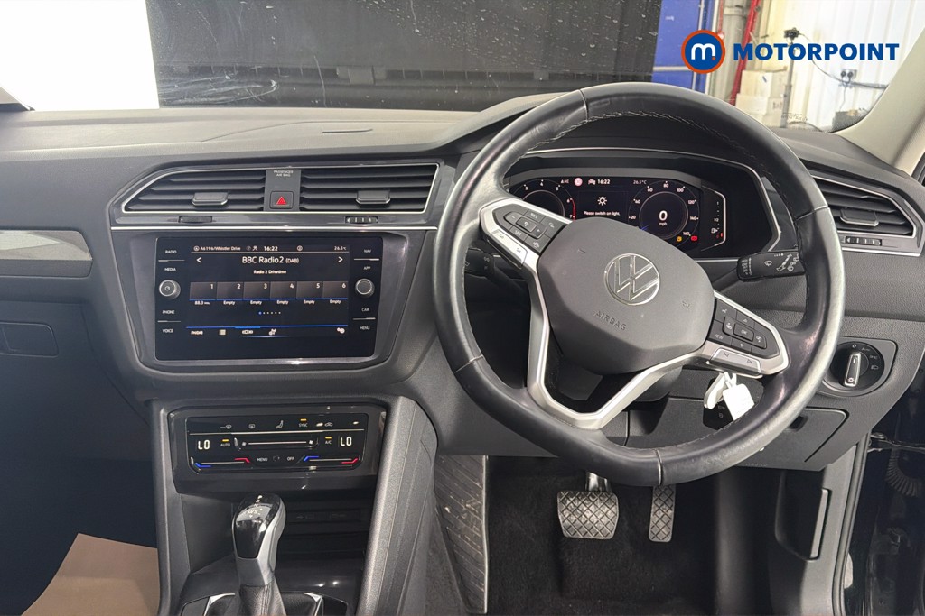 Volkswagen Tiguan Allspace Life Automatic Petrol SUV - Stock Number (1644620) - 2nd supplementary image