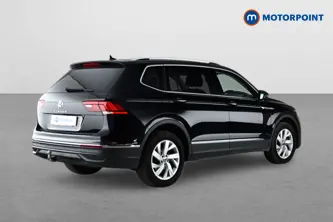Volkswagen Tiguan Allspace Life Automatic Petrol SUV - Stock Number (1644620) - Rear bumper