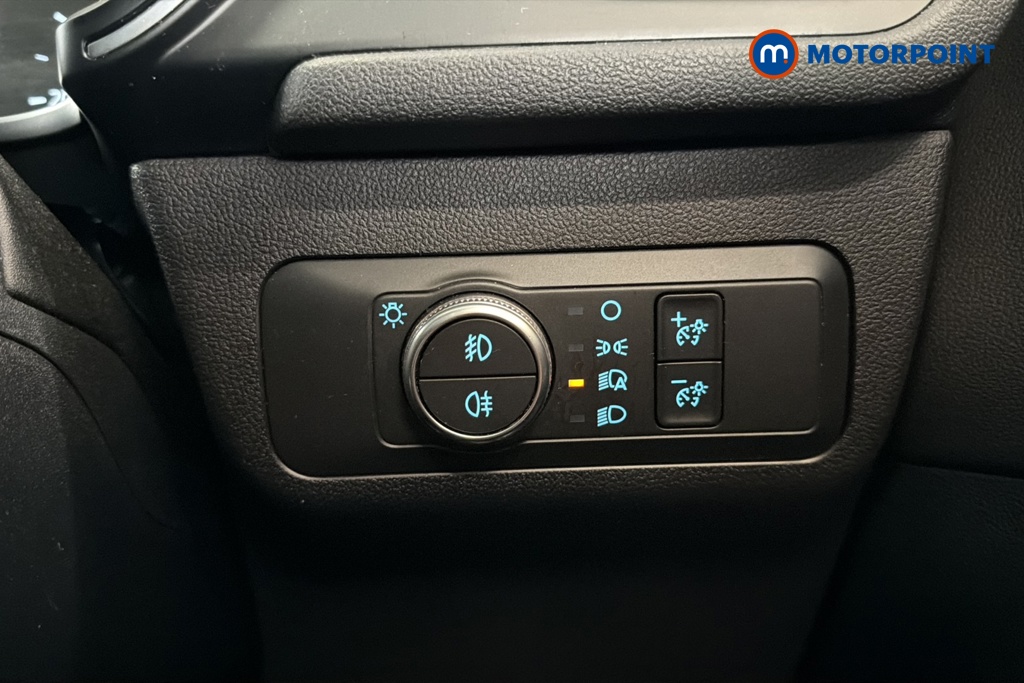 Ford Kuga Titanium First Edition Manual Petrol SUV - Stock Number (1645060) - 8th supplementary image