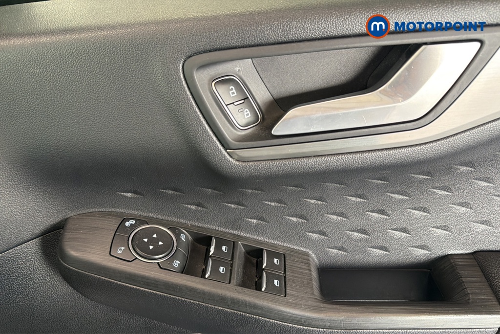 Ford Kuga Titanium First Edition Manual Petrol SUV - Stock Number (1645060) - 19th supplementary image